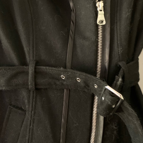 GUESS Black Wool Coat w/Chenille Boucle Collar & Cuffs Asymmetrical Zip Front S - Picture 4 of 14